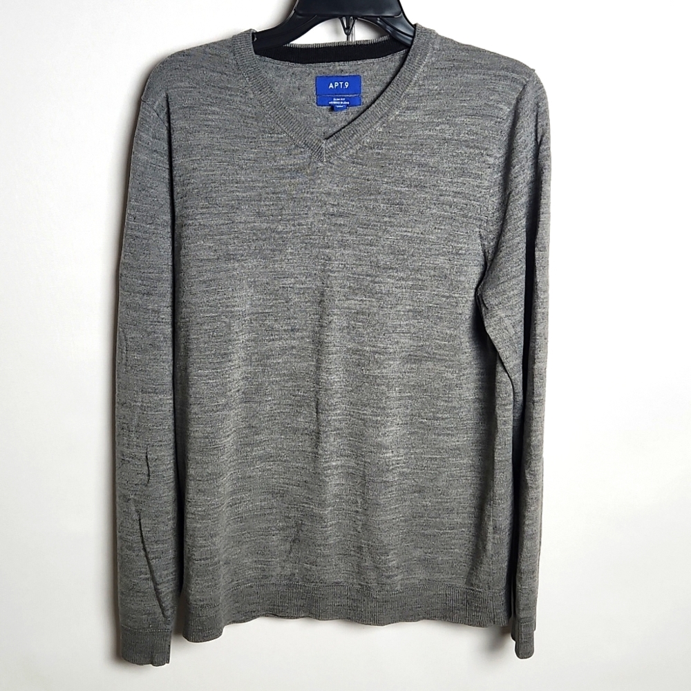 APT 9 Slim fit Merino Blend V neck sweater Size-Med